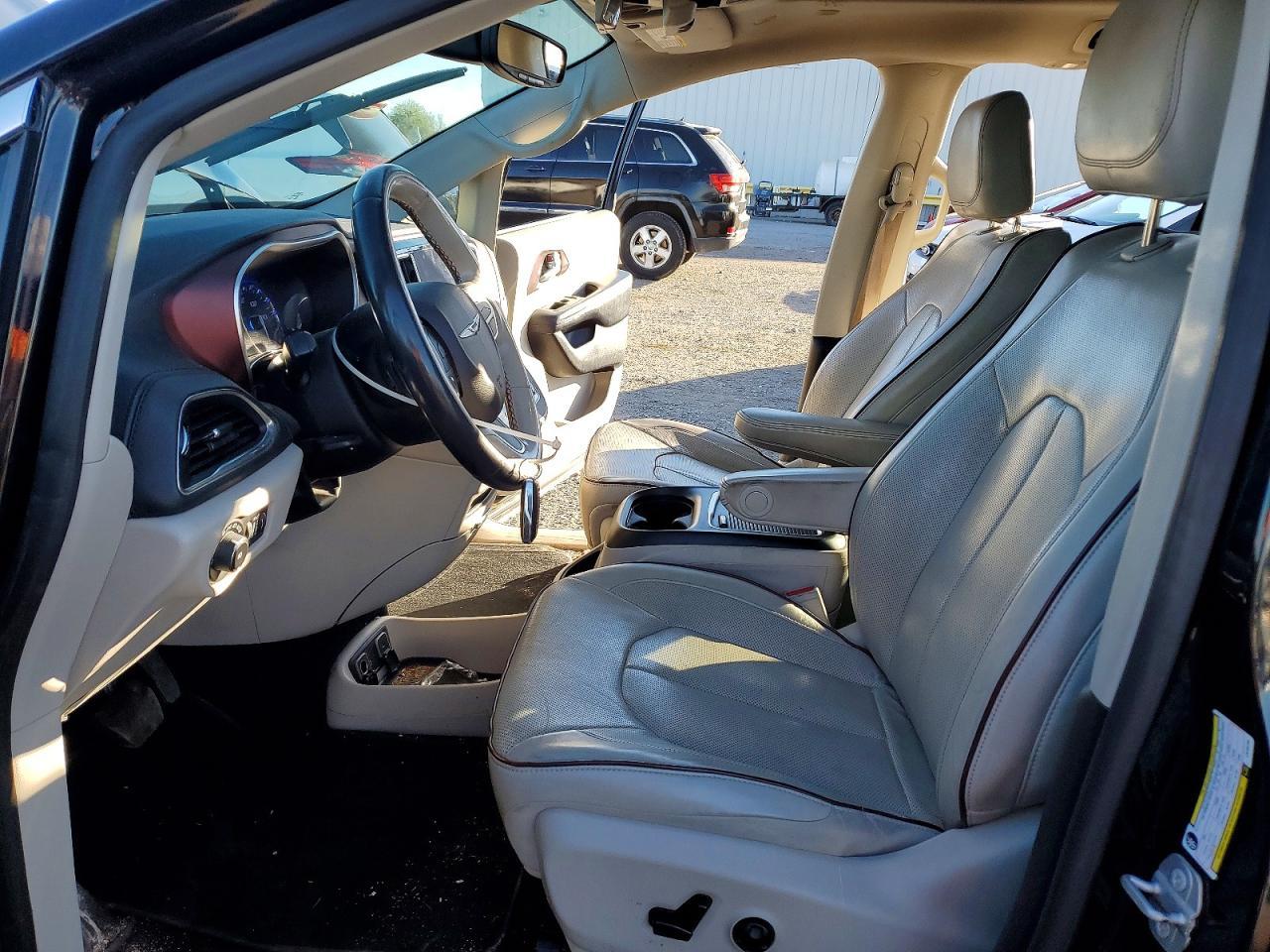 2020 CHRYSLER Pacifica