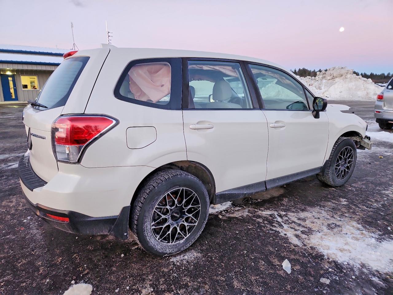 2018 SUBARU FORESTER
