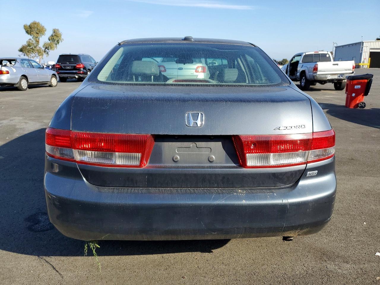 2004 HONDA ACCORD