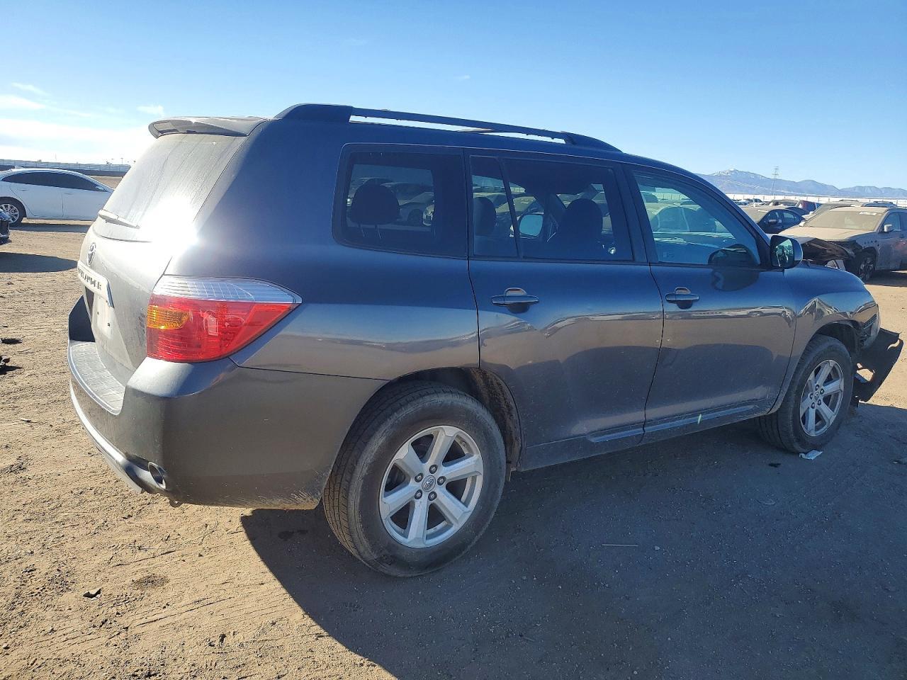 2010 TOYOTA HIGHLANDER