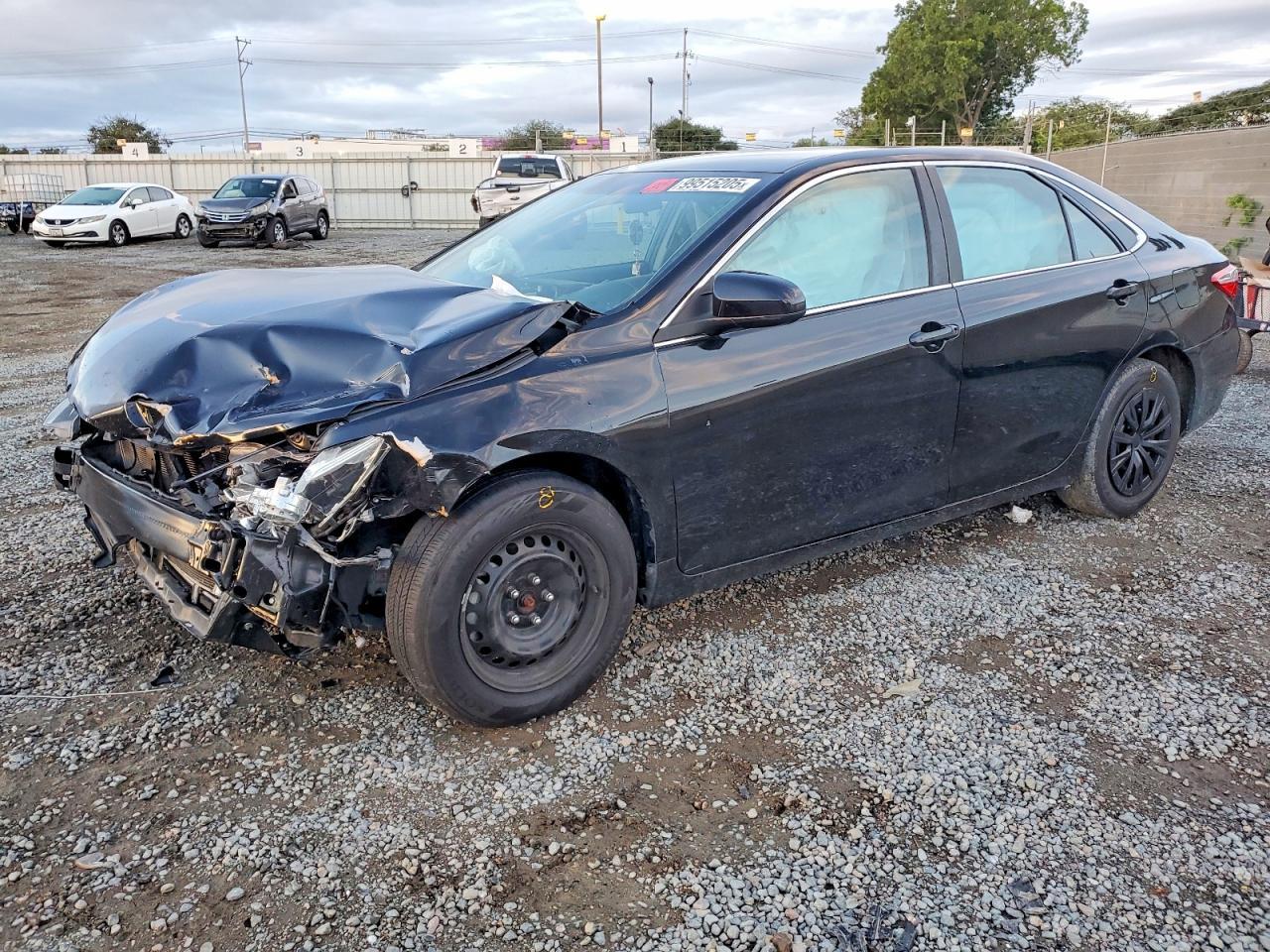 2015 TOYOTA CAMRY