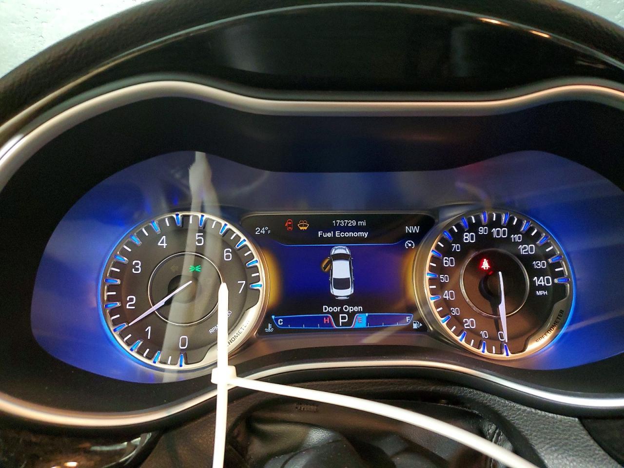 2015 CHRYSLER 200