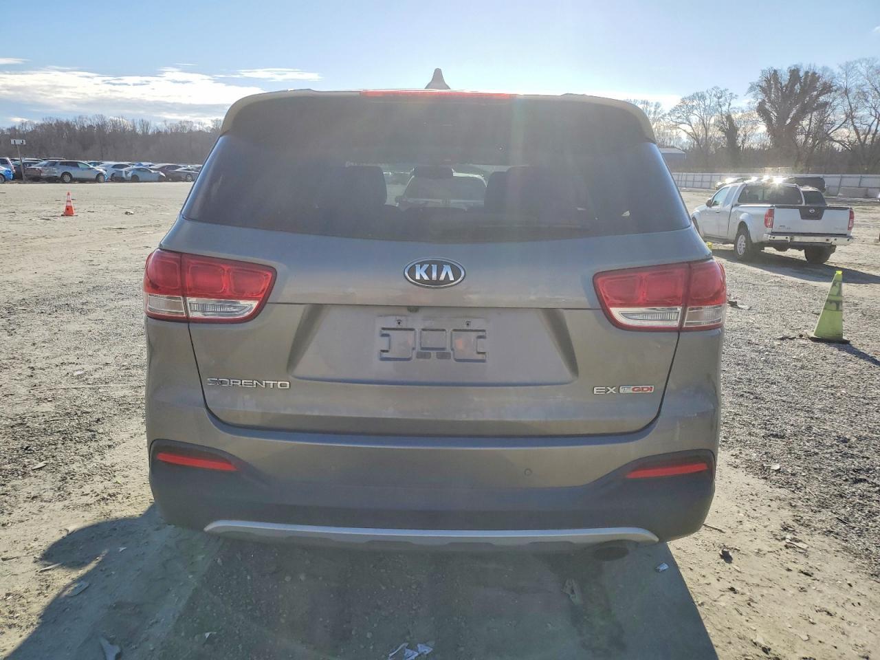 2016 KIA SORENTO