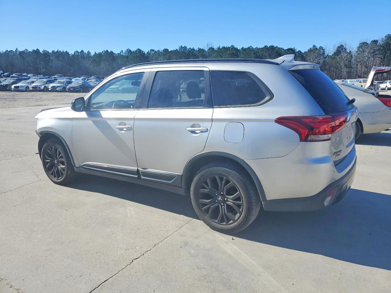 2019 MITSUBISHI outlander