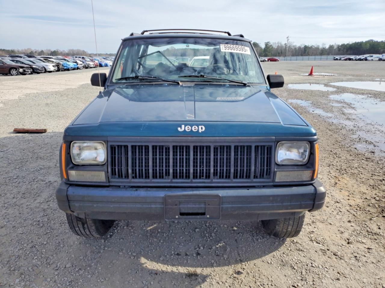 1995 JEEP Cher Se