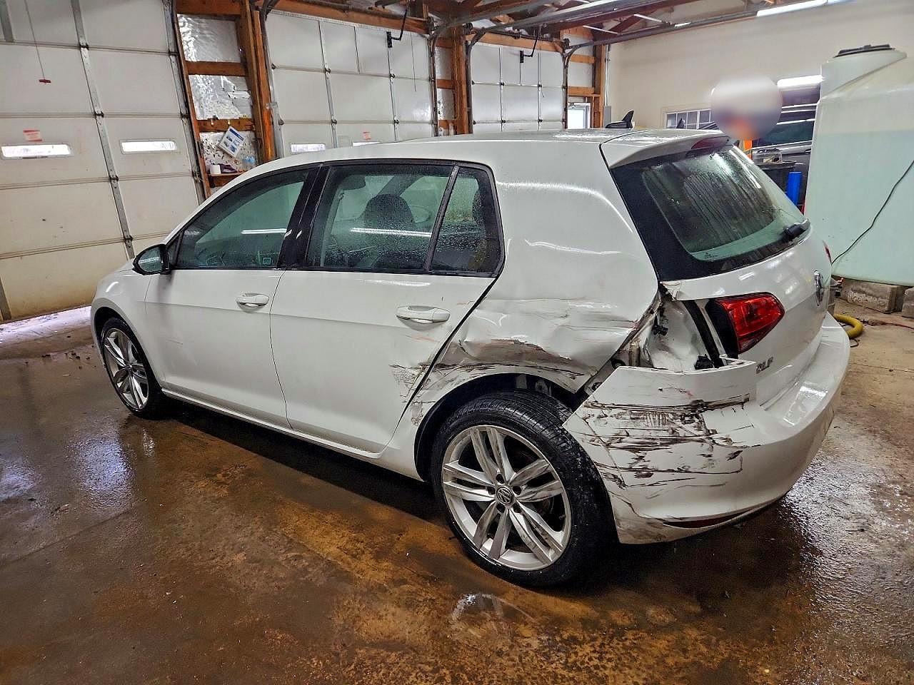 2015 VOLKSWAGEN GOLF