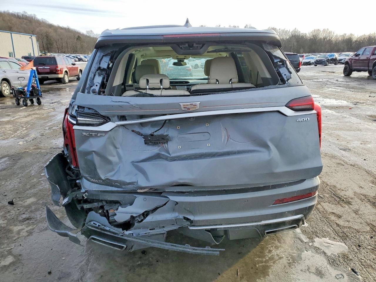 2021 CADILLAC XT6