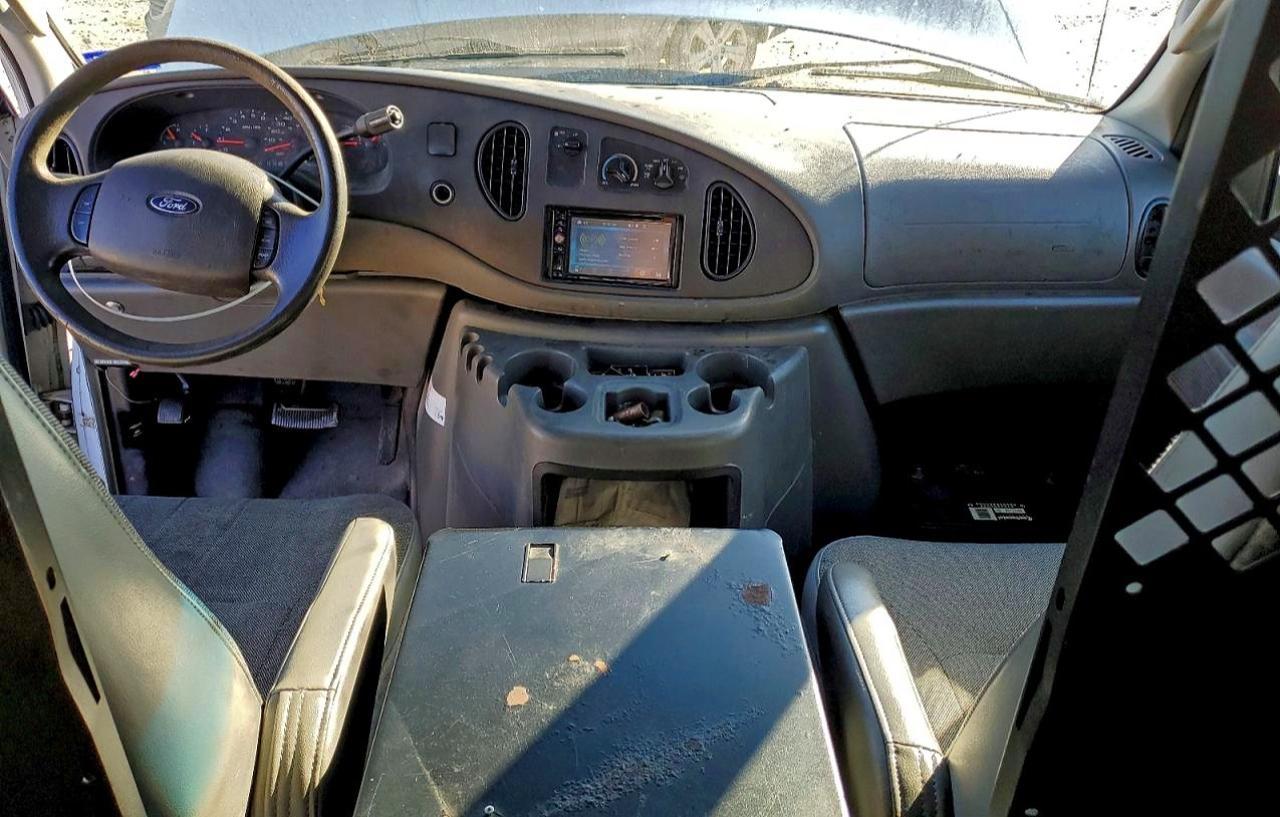 2004 FORD ECONOLINE