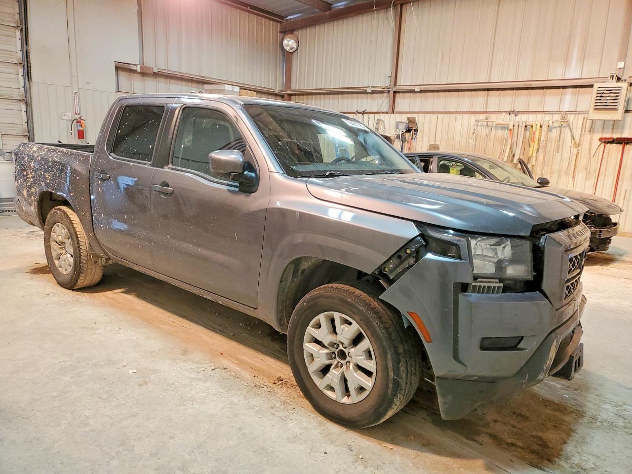 2022 NISSAN Frontier