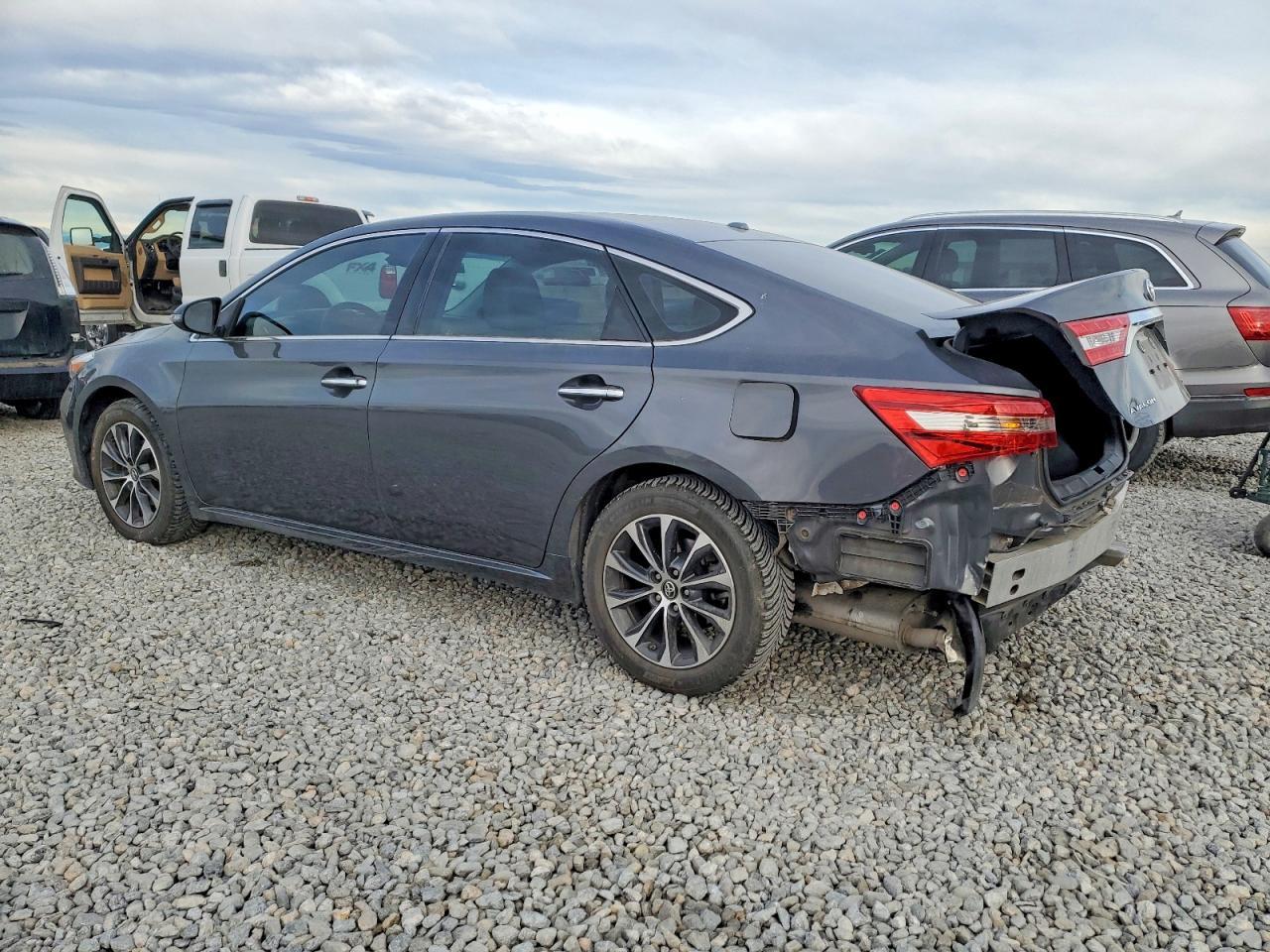2018 TOYOTA Avalon