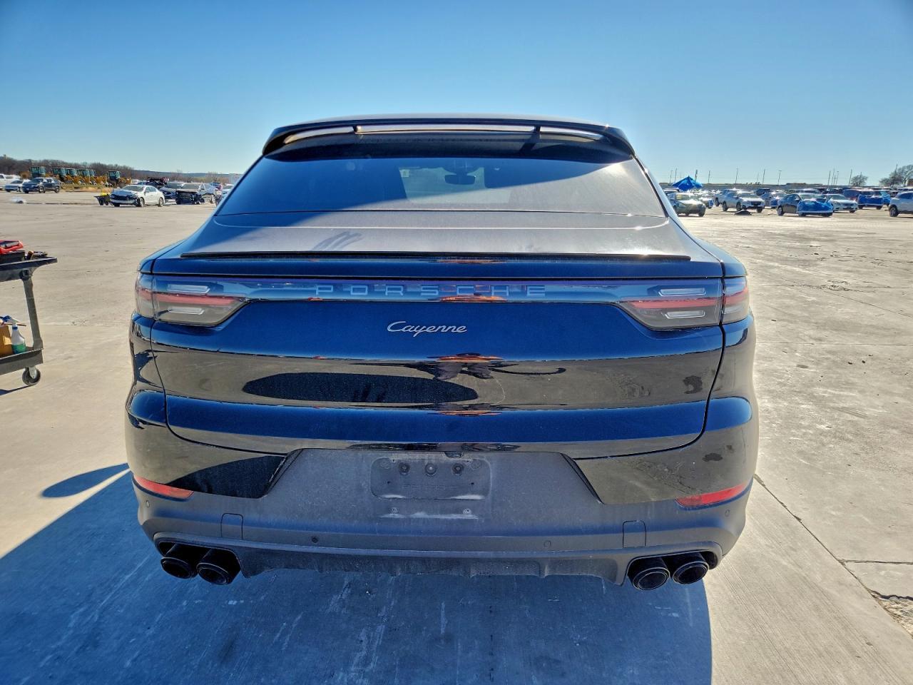 2022 PORSCHE CAYENNE
