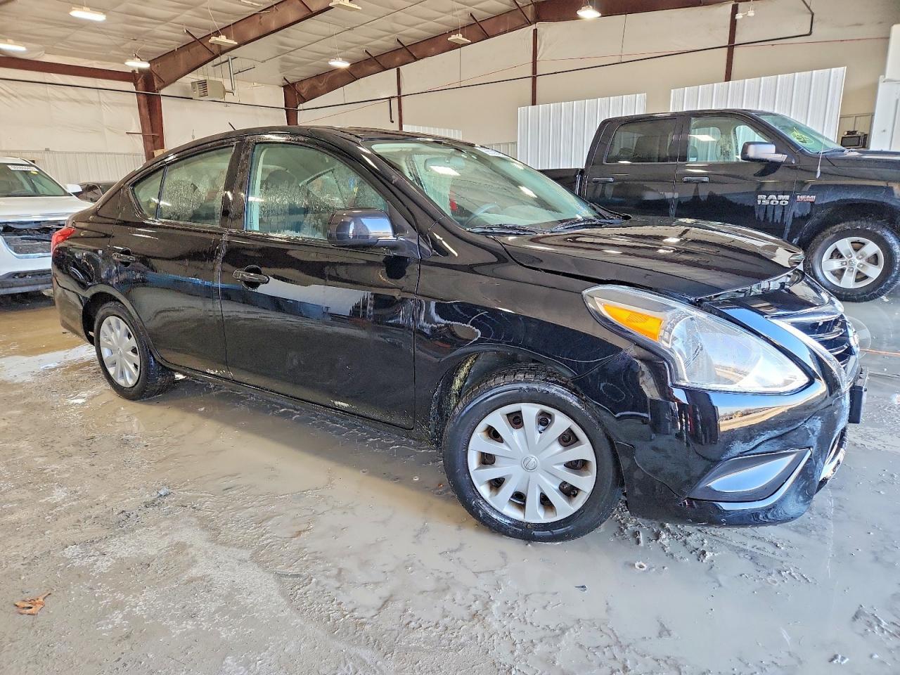 2015 NISSAN VERSA