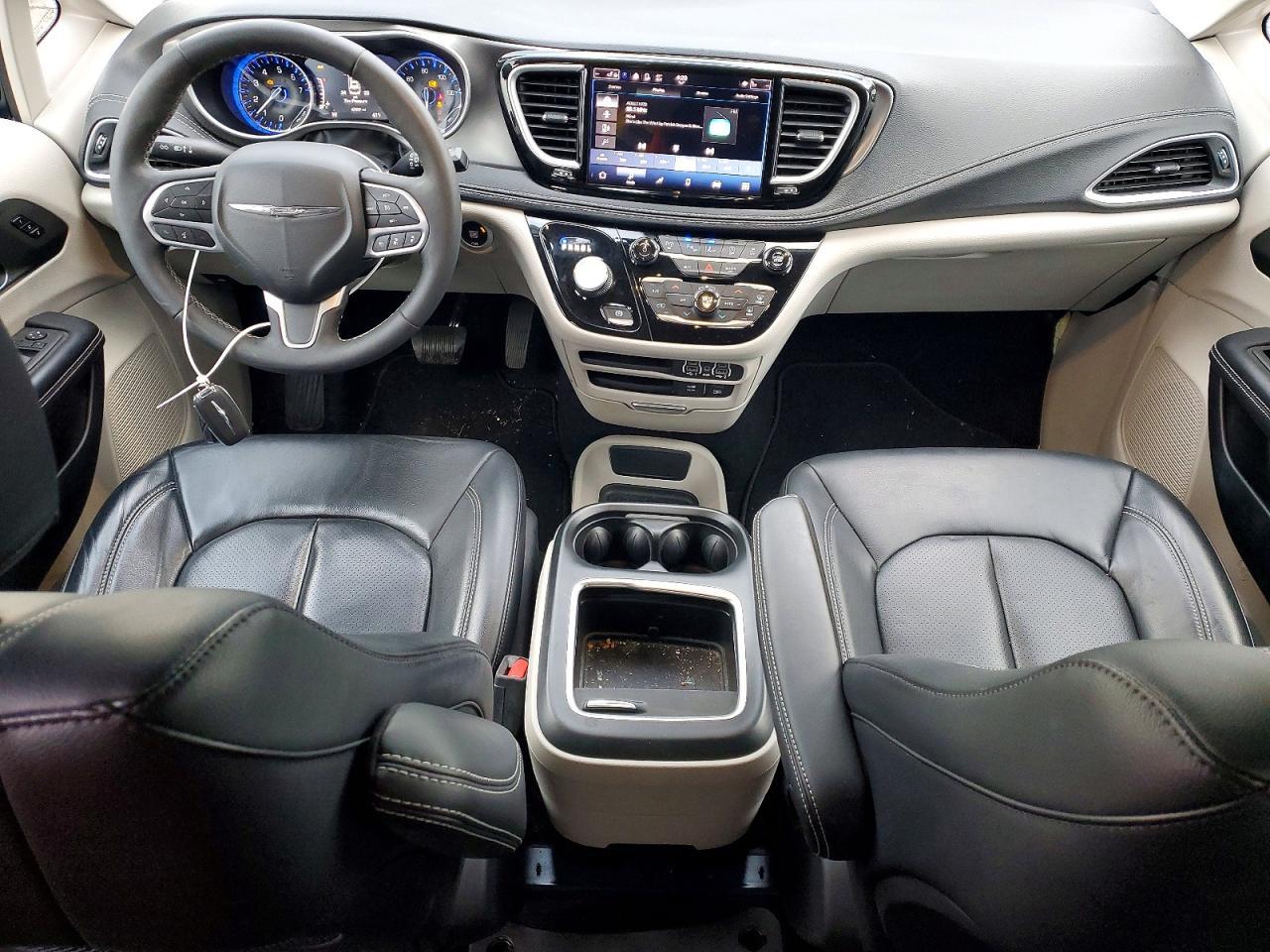 2022 CHRYSLER Pacifica