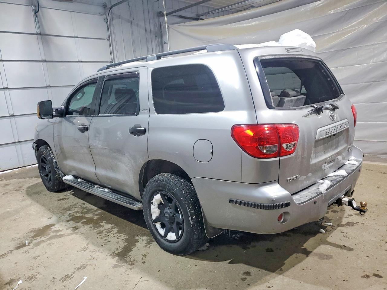 2008 TOYOTA Sequoia