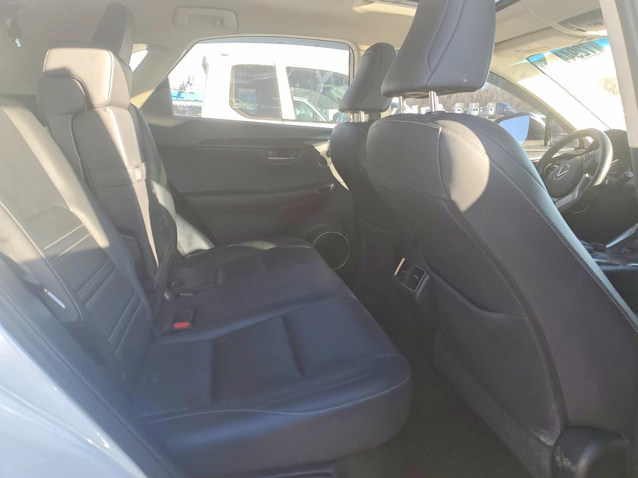 2015 LEXUS NX 200T