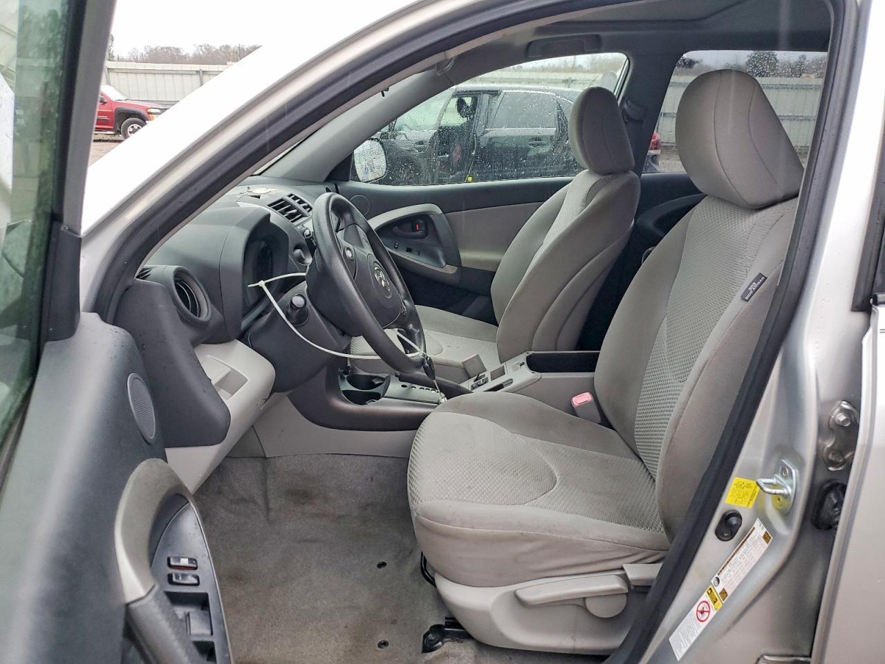 2011 TOYOTA RAV4