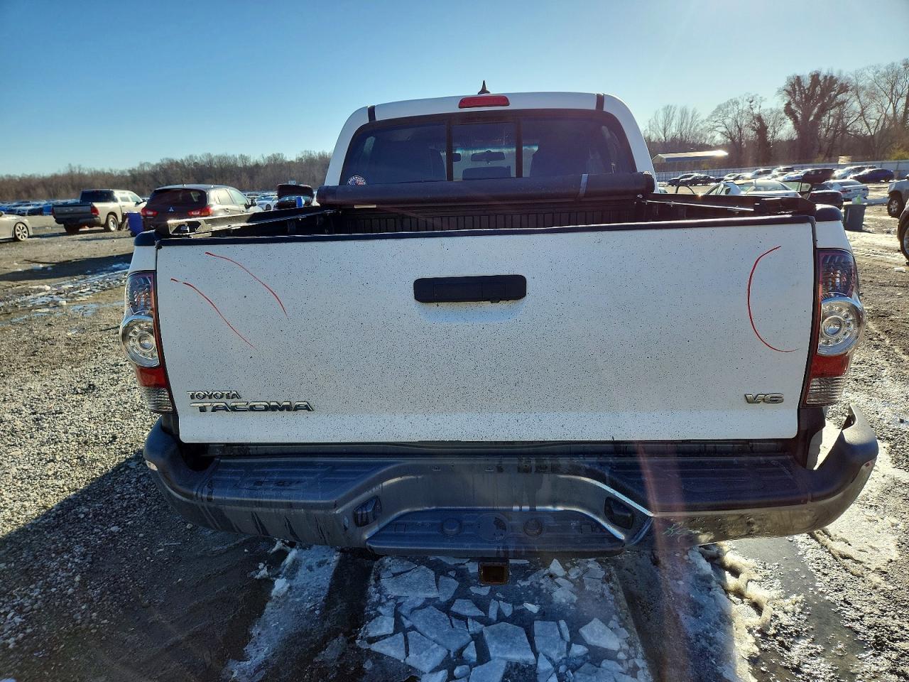 2015 TOYOTA TACOMA