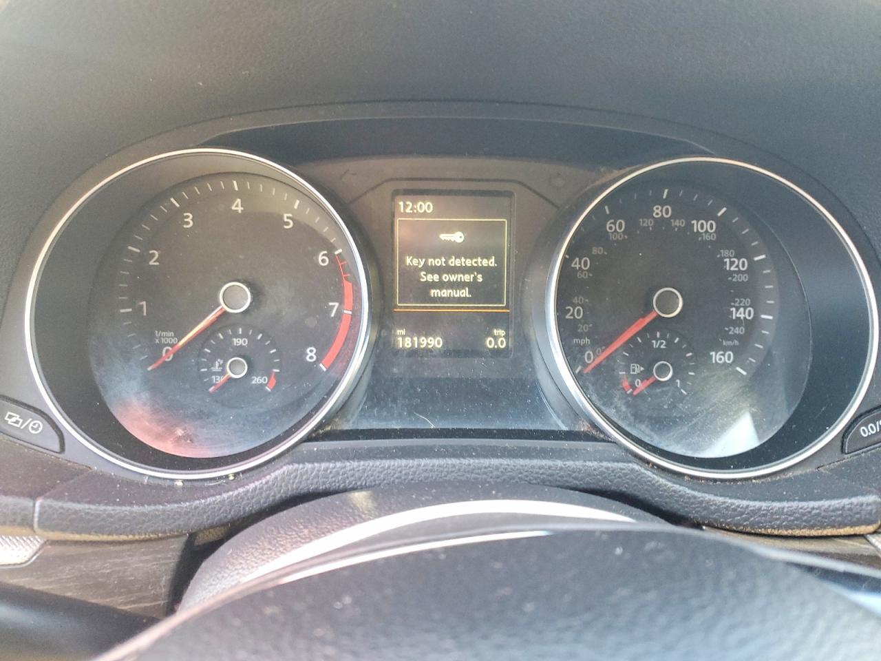 2017 VOLKSWAGEN Passat
