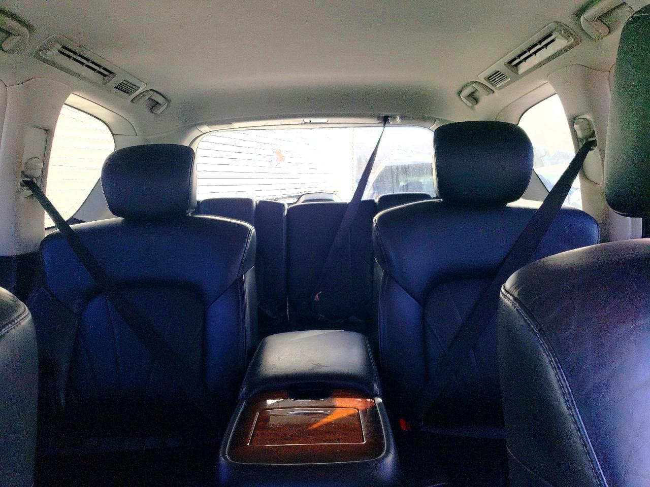 2016 INFINITI QX80