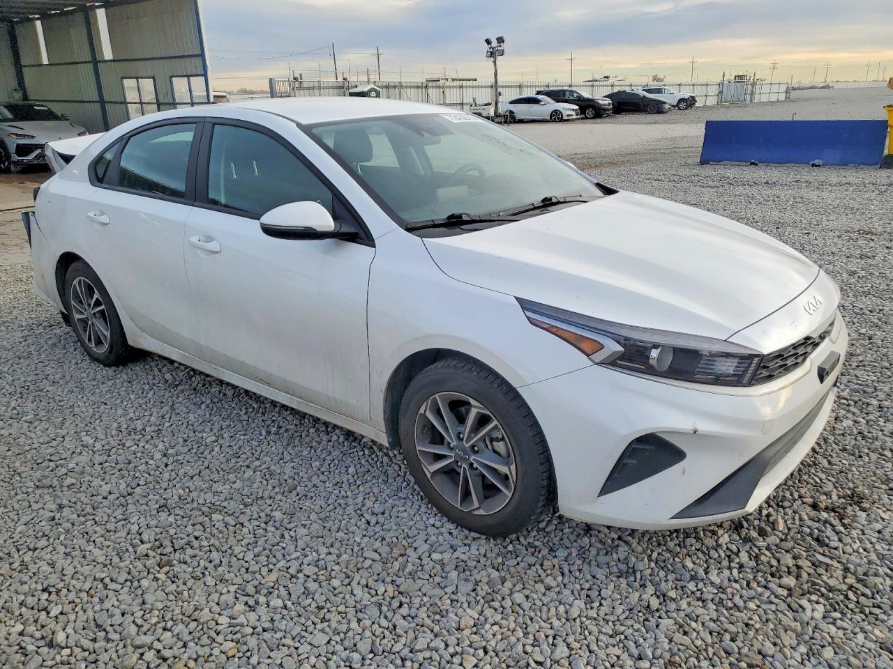 2023 KIA FORTE