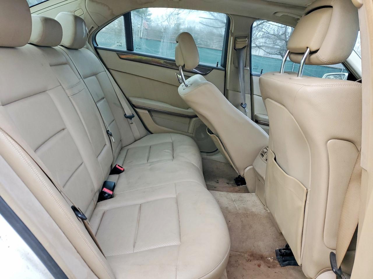 2010 MERCEDES-BENZ E-Class