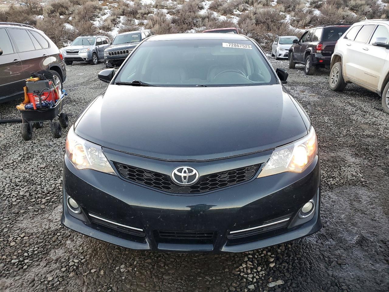 2014 TOYOTA CAMRY