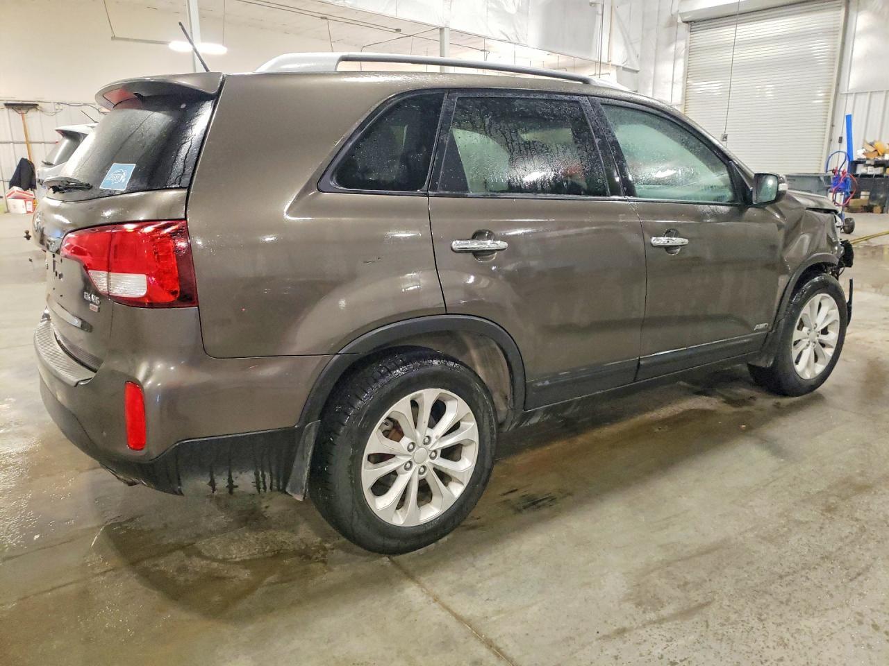 2014 KIA SORENTO