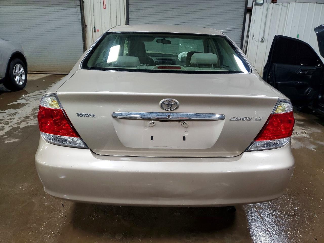 2005 TOYOTA CAMRY