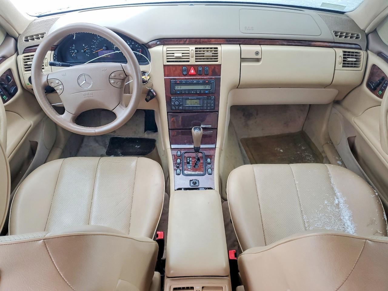 2000 MERCEDES-BENZ E-Class