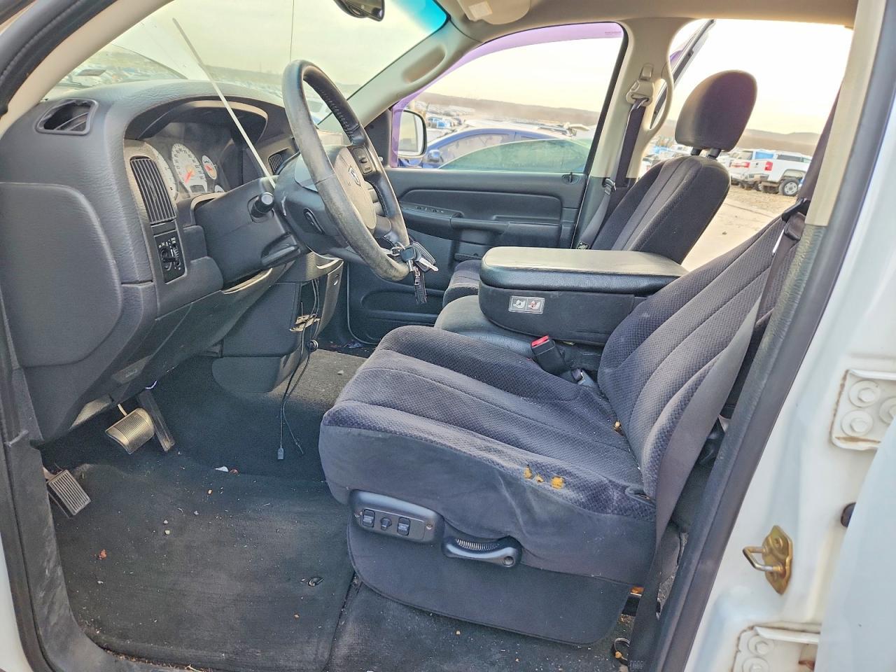 2004 DODGE RAM 1500