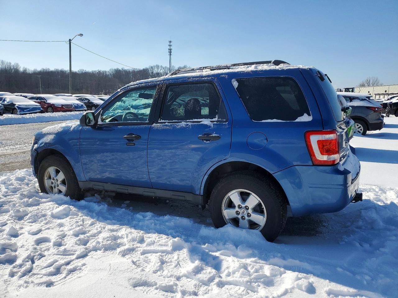 2010 FORD ESCAPE