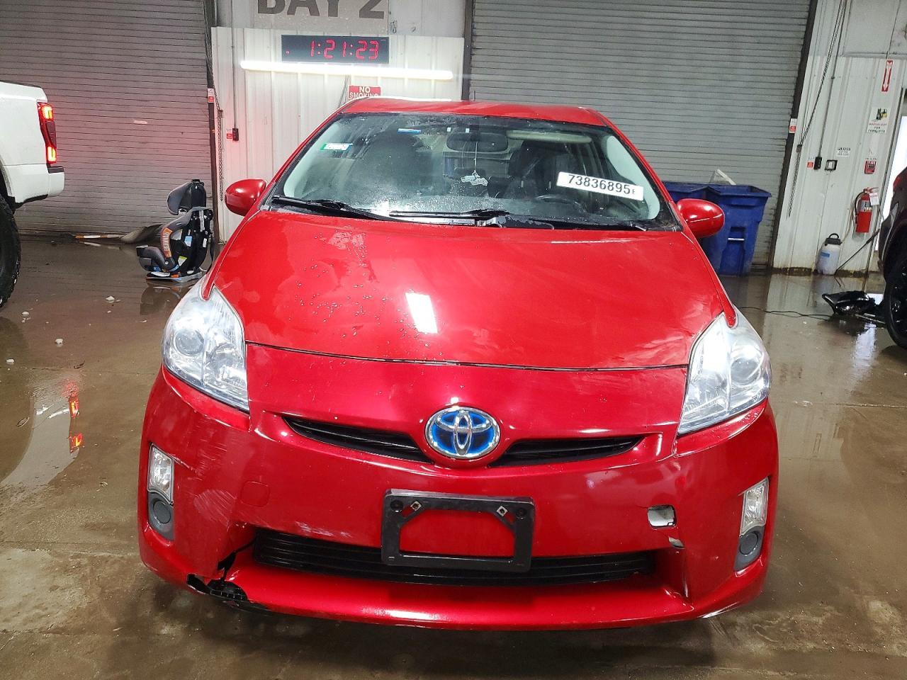 2011 TOYOTA PRIUS