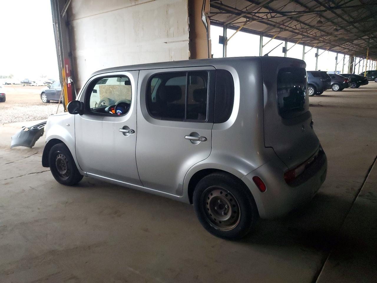 2010 NISSAN CUBE