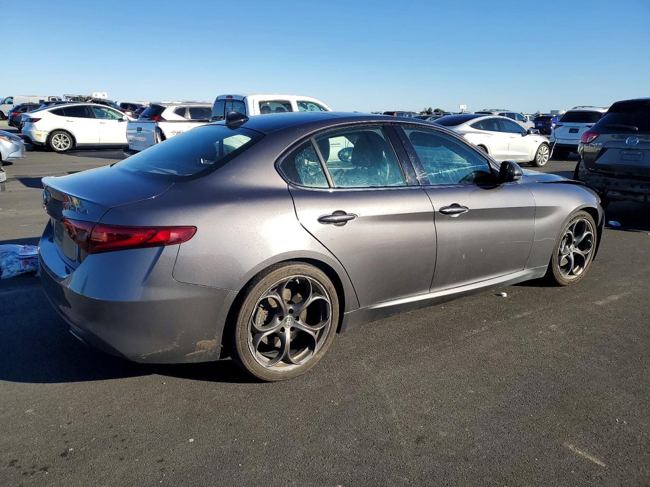2018 ALFA ROMEO Giulia