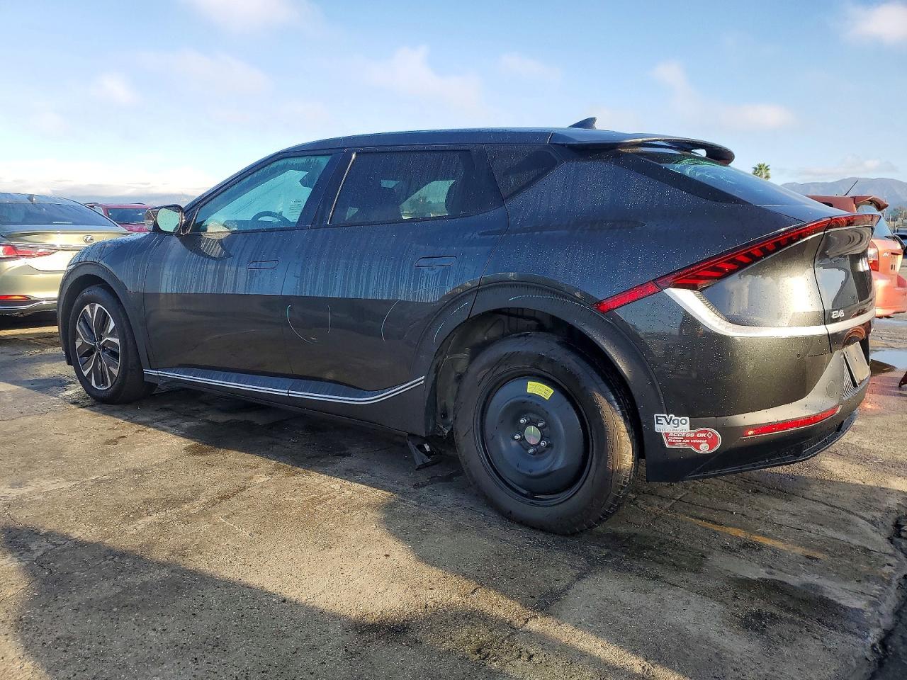 2024 KIA EV6