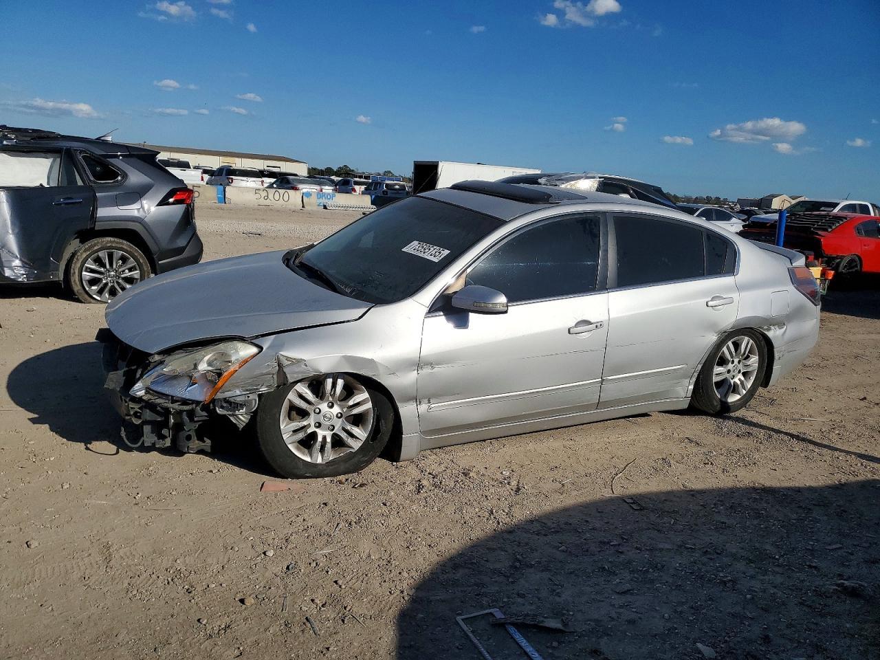 2012 NISSAN ALTIMA