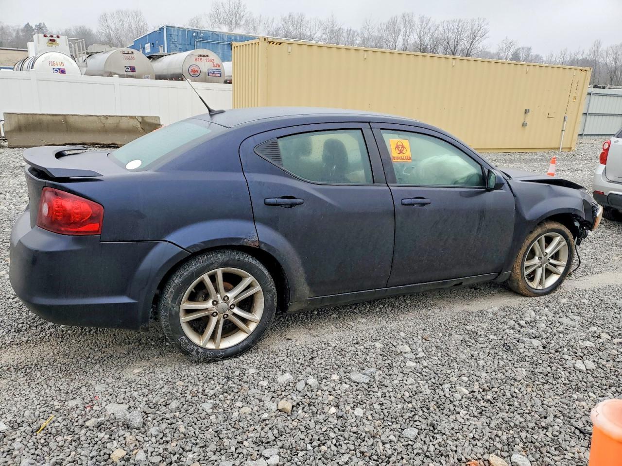 2011 DODGE Avenger