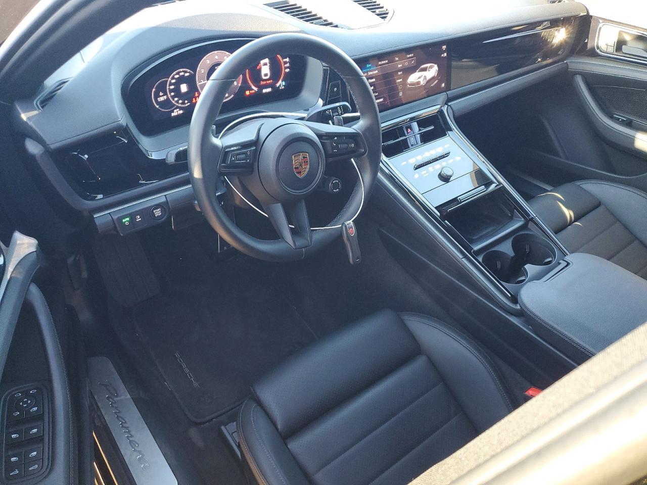 2025 PORSCHE Panamera