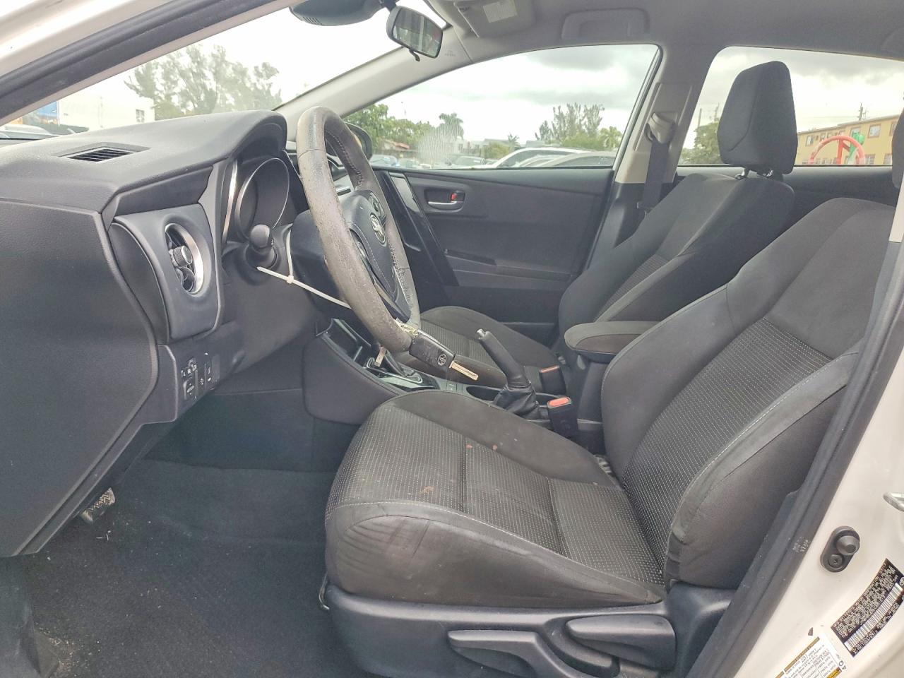 2017 TOYOTA COROLLA