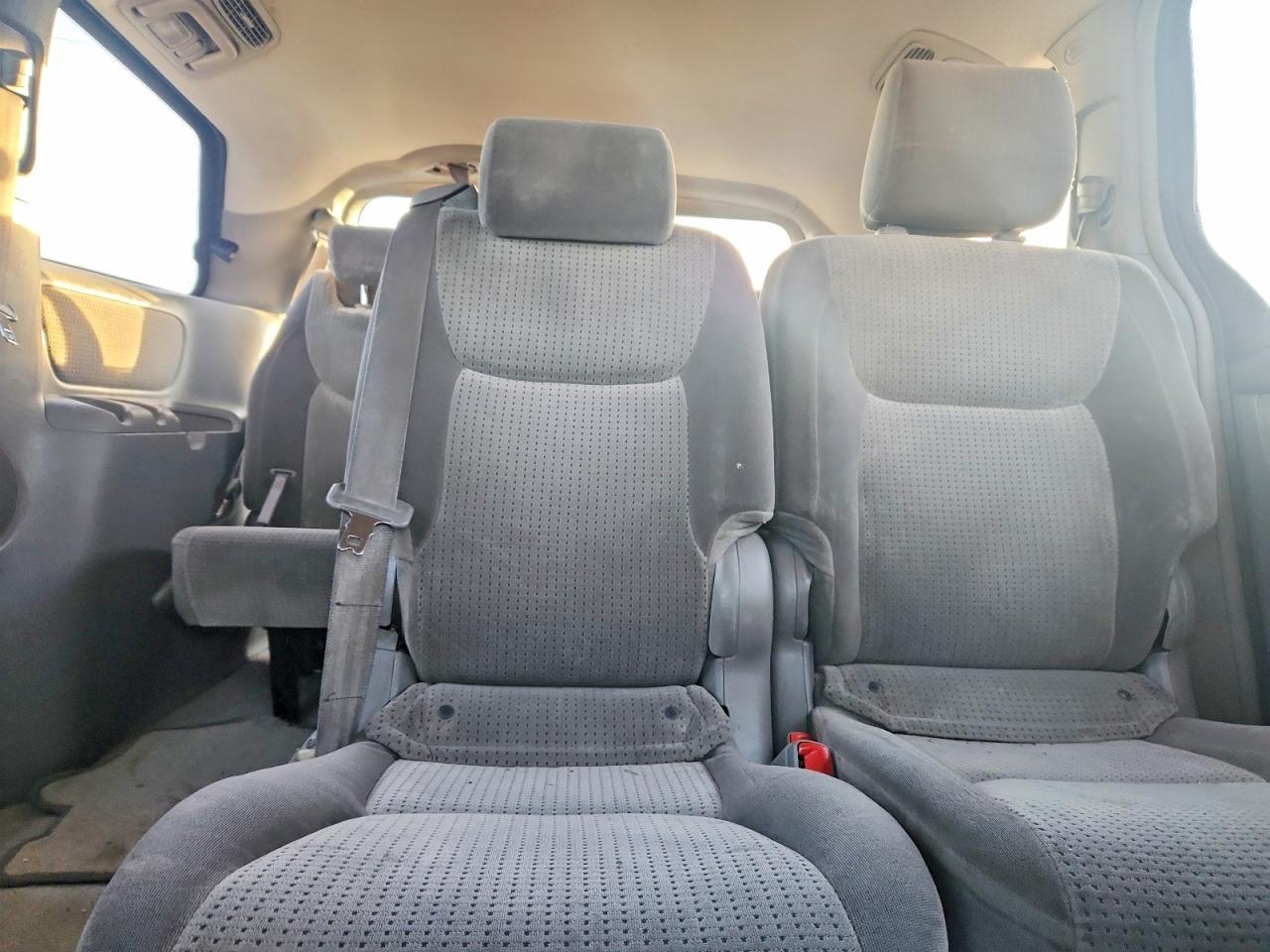 2006 TOYOTA SIENNA