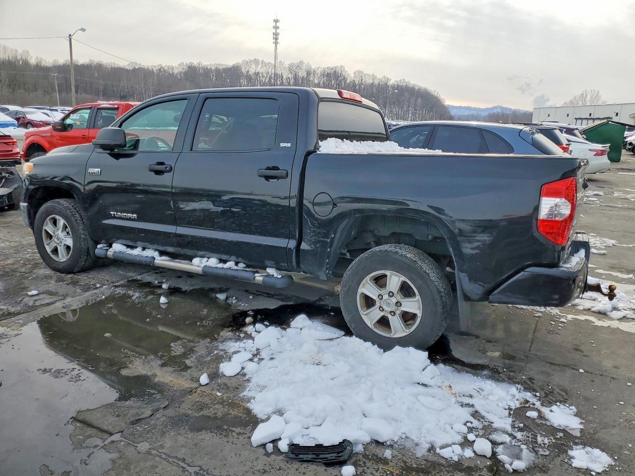 2016 TOYOTA TUNDRA