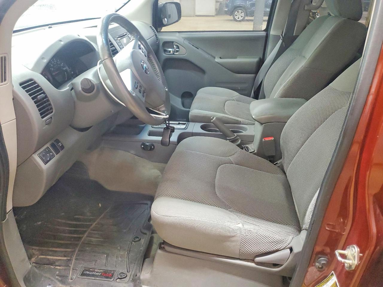 2017 NISSAN Frontier