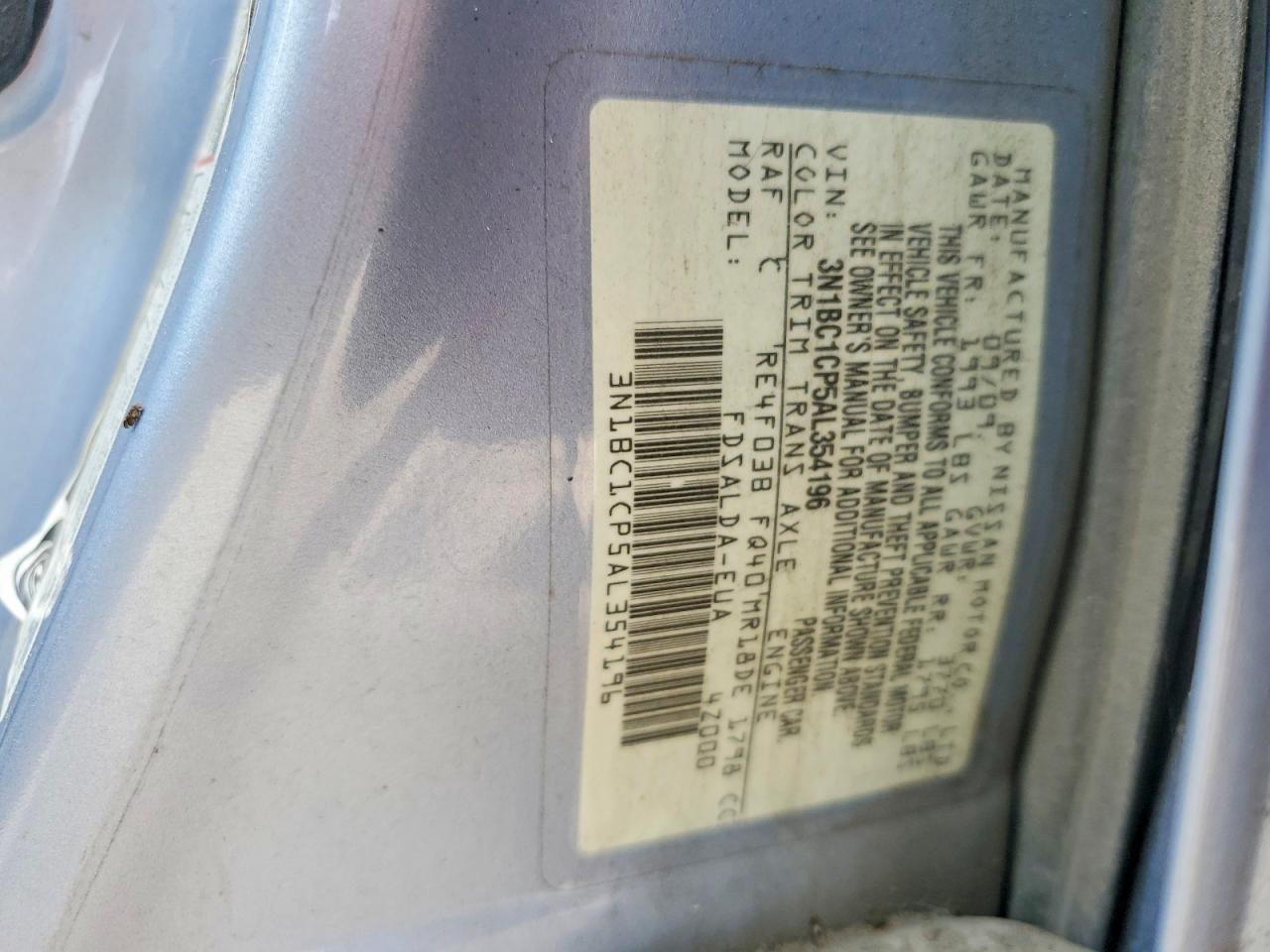 2010 NISSAN VERSA