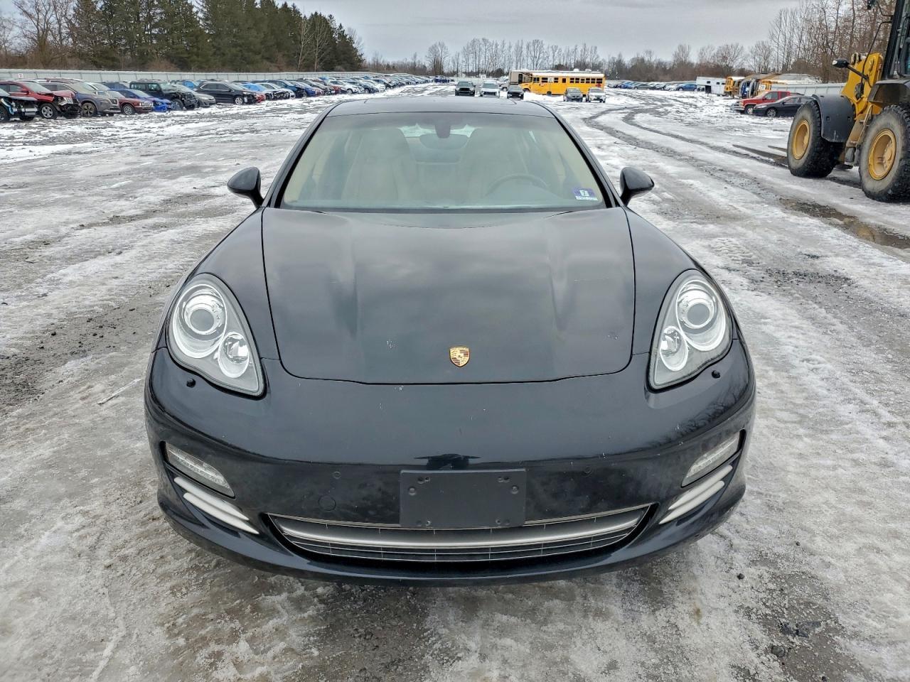 2013 PORSCHE Panamera