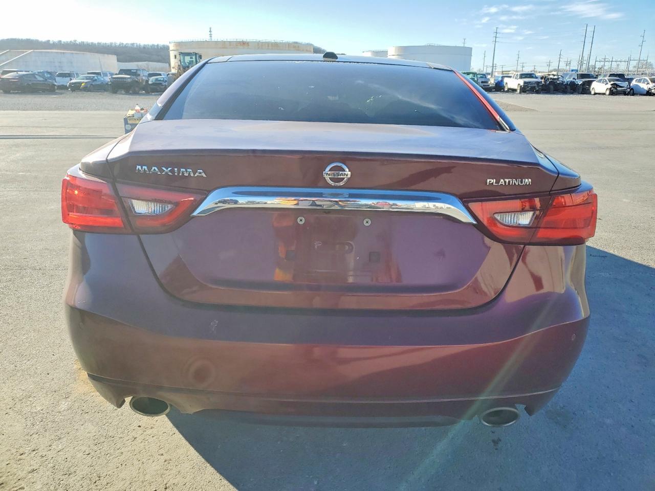 2016 NISSAN Maxima