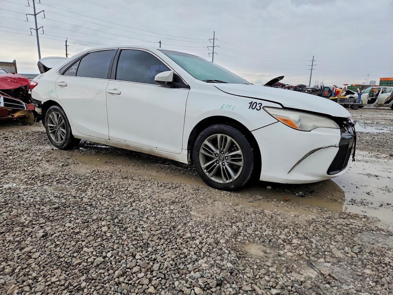 2016 TOYOTA CAMRY
