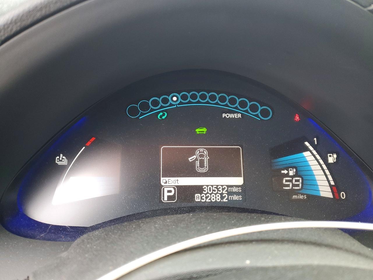 2015 NISSAN LEAF