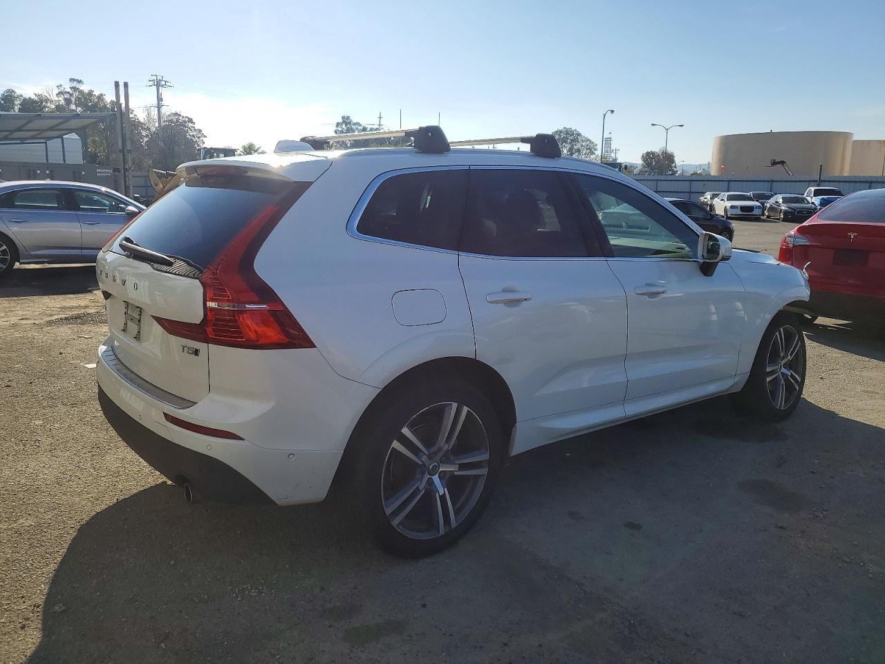 2019 VOLVO XC60