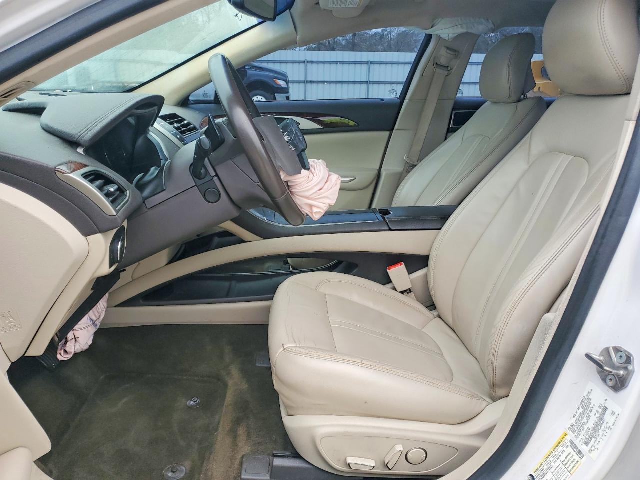 2016 LINCOLN MKZ