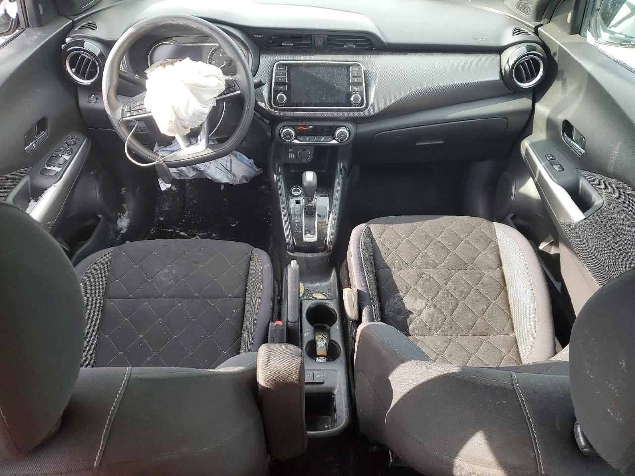 2019 NISSAN KICKS